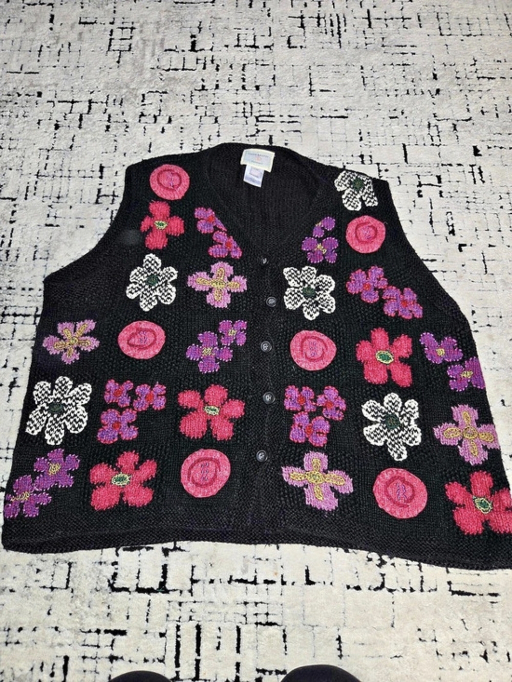 Susan Bristol Floral Knit Vest in Black & Pink Size L Vintage 90s